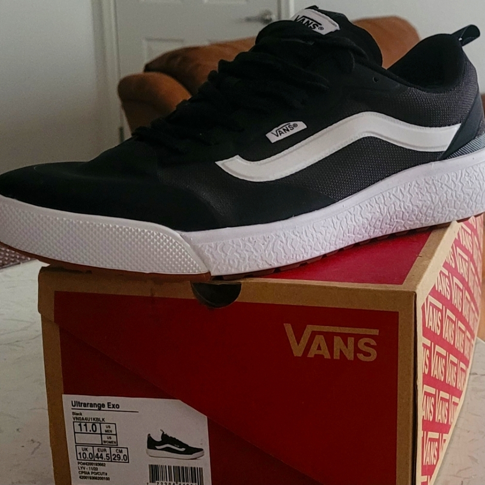 MENS VANS UlTRA RANGE EXO 11